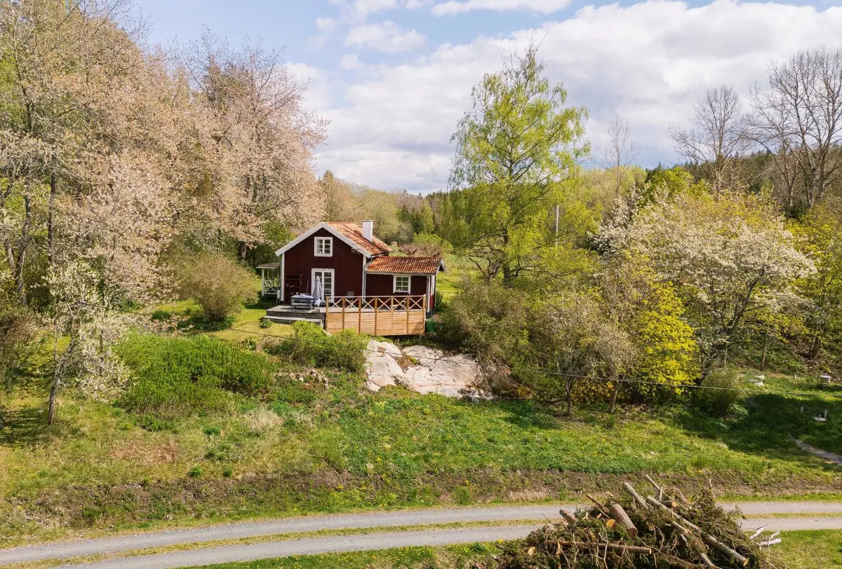 19th-century-croft-guest-houses-east-coast-south-sweden-cheapscandihomes