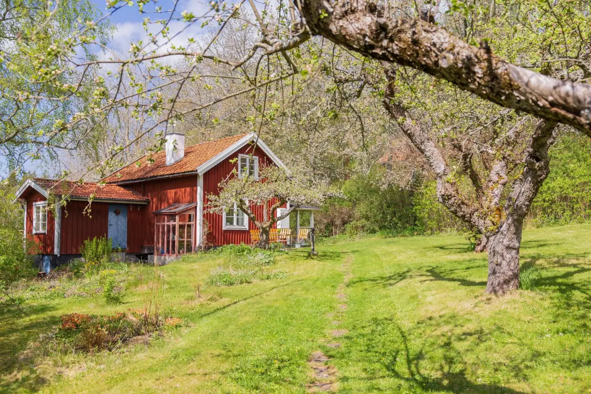 19th-century-croft-guest-houses-east-coast-south-sweden-cheapscandihomes