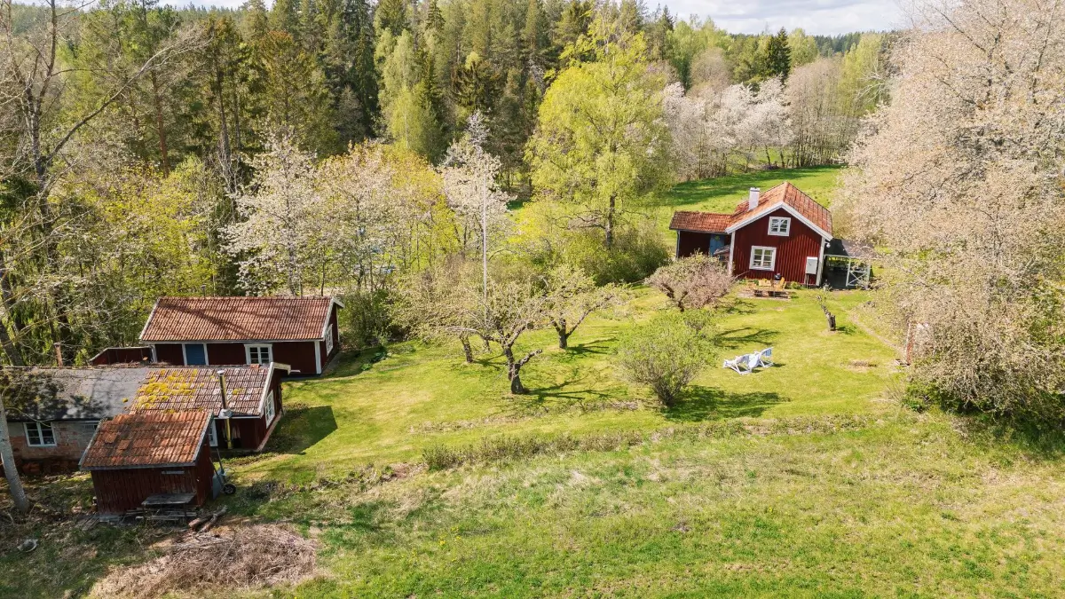 19th-century-croft-guest-houses-east-coast-south-sweden-cheapscandihomes