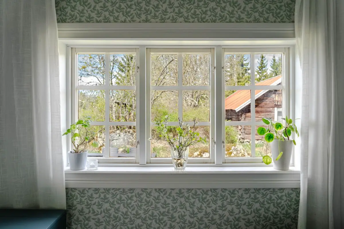 renovated-countryside-cottage-central-sweden-cheap-scandi-homes
