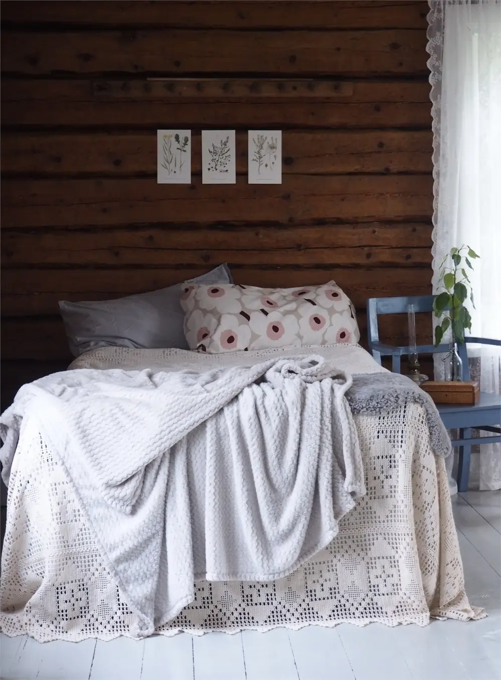 renovated-lakeside-cabin-north-sweden-cheapscandihomes