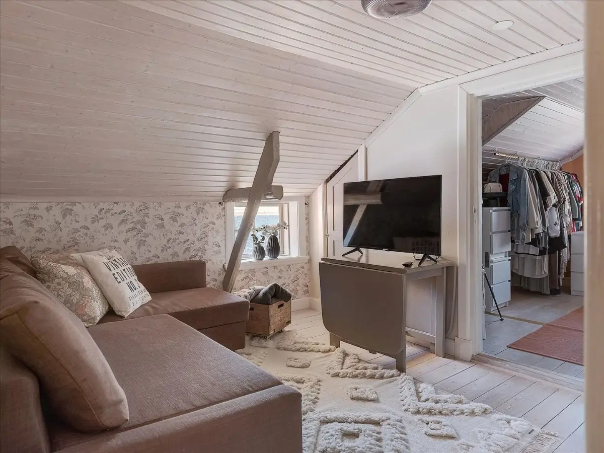 renovated-19th-century-home-south-west-sweden-cheapscandihomes