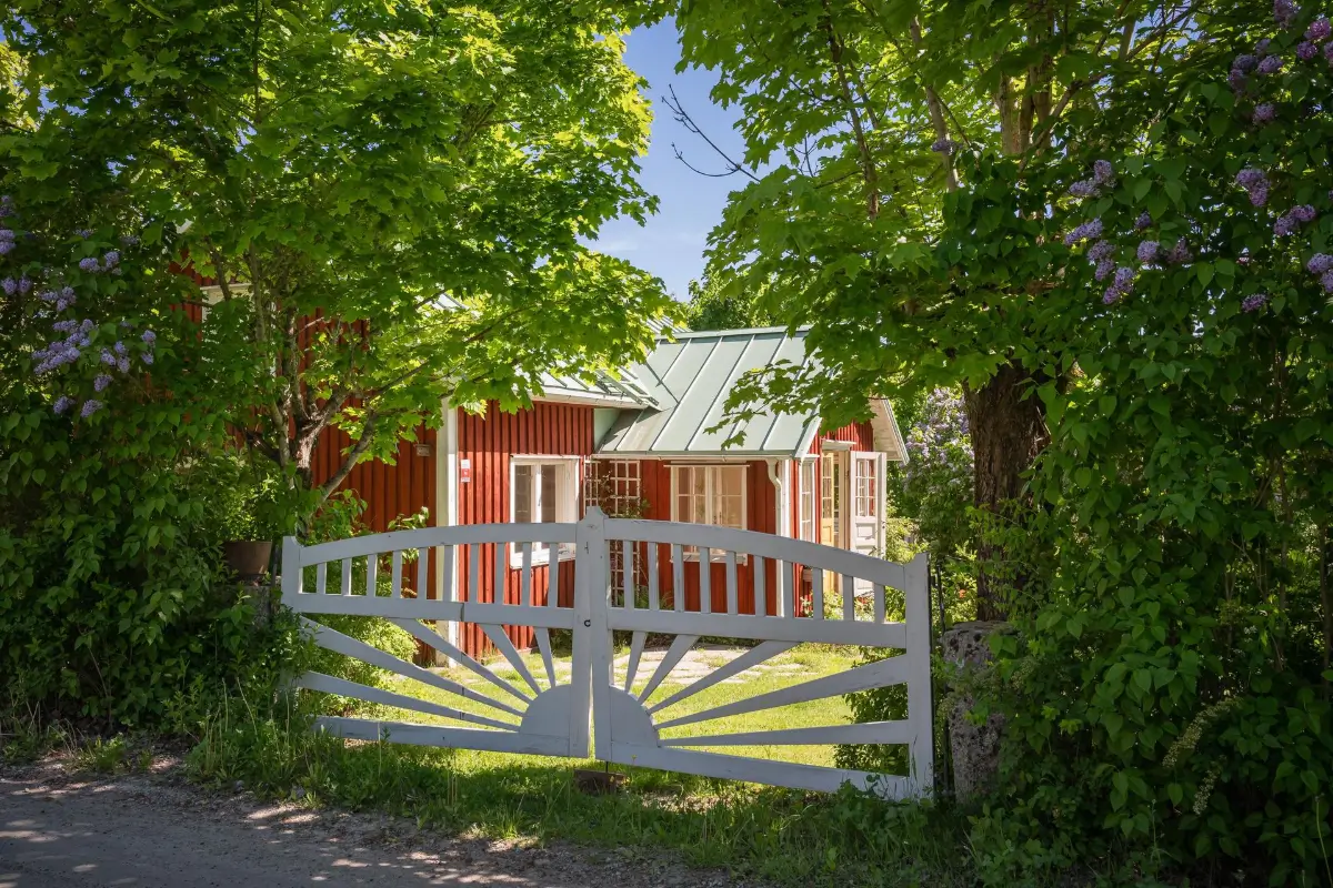 renovated-small-farm-varmland-central-sweden-cheapscandihomes
