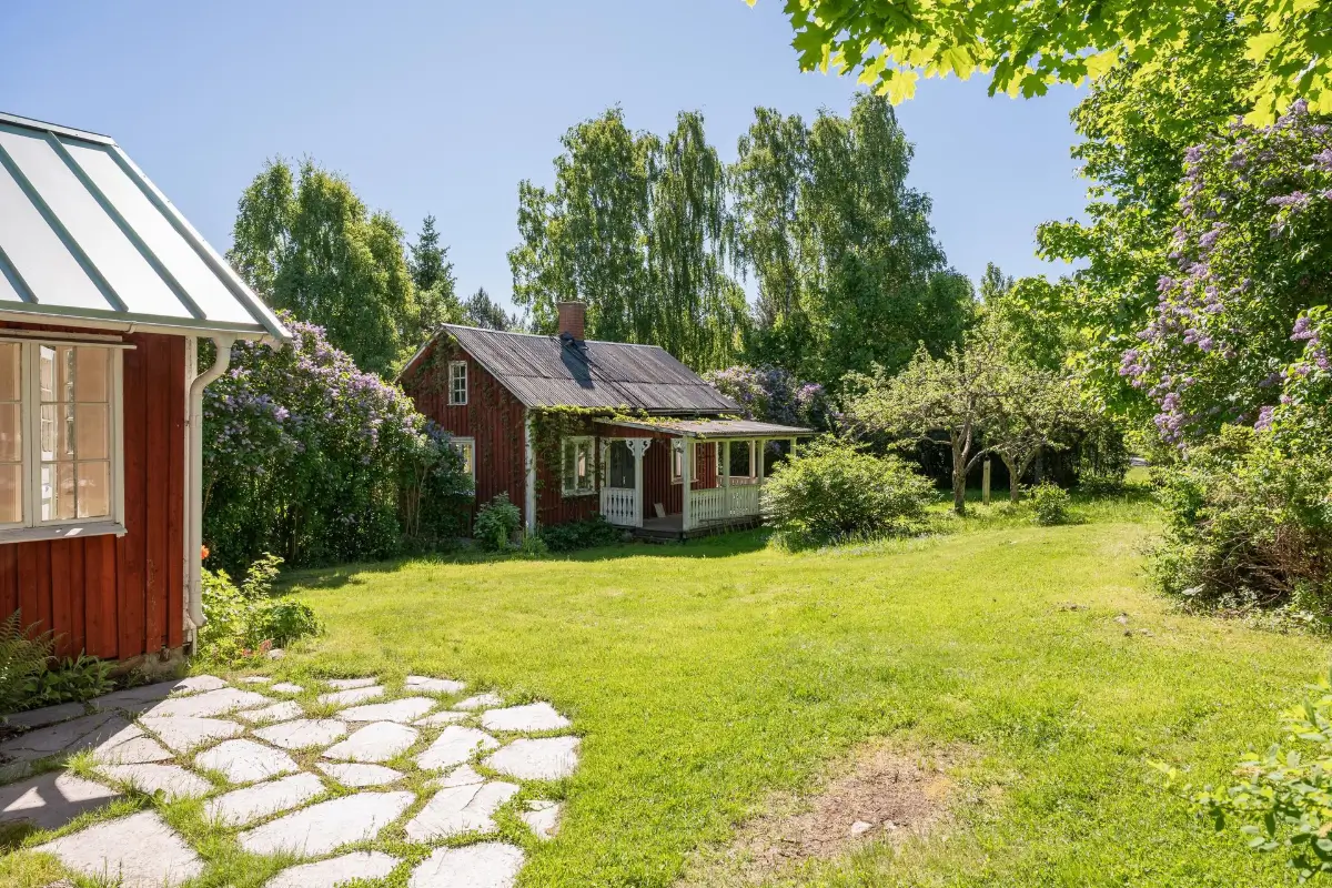 renovated-small-farm-varmland-central-sweden-cheapscandihomes